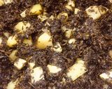 A picture of step 9 of Alu meethi with paratha.