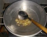 Foto langkah ke 2 dari resep Tumis sayur sop nikmat.