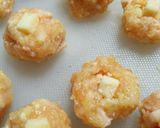 Foto langkah ke 5 dari resep Ayam giling crispy balls.