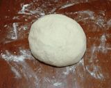 Foto del paso 1 de la receta: Pizza con berenjena y atún