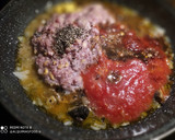 Foto del paso 4 de la receta: Patatas Rellenas de Carne al Vino Tinto