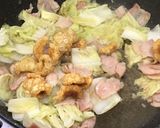 รูปขั้นตอนการทำที่ 4 ของ ผัดผักกาดขาวเบค่อนแคปหมู