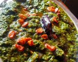 A picture of step 7 of Lasooni Palak.