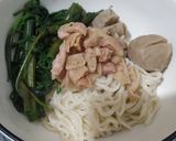Foto langkah ke 7 dari resep Lomie Ayam Kangkung.