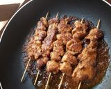 A picture of step 4 of Chicken suya skewers.