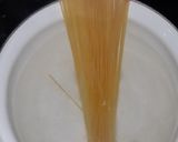 Foto langkah ke 1 dari resep 26. Spaghetti Aglio Olio.