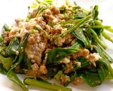 รูปขั้นตอนการทำที่ 2 ของ โสมไทยผัดไข่ใส่หมูสับ Water leaves Stir-fried with 🥚 and Pork