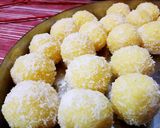 A picture of step 4 of Keshari coconut ladoo.