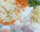A picture of step 1 of Vegetables Hakka Noodles.