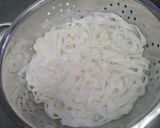 A picture of step 2 of Chicken Alfredo.