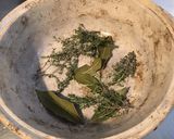 Une image de l'étape 3 de Pommes de terre aux herbes aromatiques du jardin (cuisson au diable).