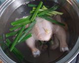 Foto langkah ke 4 dari resep Ginger Chicken Soup (Sup Ayam pereda flu).