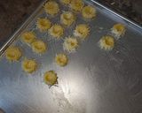 Foto langkah ke 3 dari resep Thumbprint nutella & strowbery.