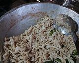 Foto langkah ke 5 dari resep Ayam Suwir Untuk Isian.
