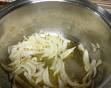 Foto del paso 1 de la receta: Crema de coliflor y manzana con aceite de trufa