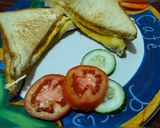 Foto langkah ke 3 dari resep Simple Breakfast Sandwich Mommylicious.