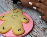 Foto del paso 11 de la receta: Galletas Vudú, decoradas con glasa!