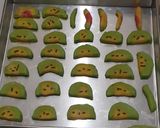 Foto langkah ke 6 dari resep Kue Kering Semangka Kuning.