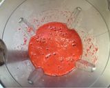 Foto del paso 4 de la receta: SHOTS DE CHEESECAKE DE FRUTILLAS 🍓