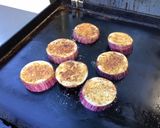Une image de l'étape 6 de Aubergine graffiti grillée épices et parmesan.