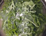 Hình bước làm 1 của món Mì ý rau cải tươi sốt pesto