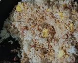Foto langkah ke 4 dari resep Nasi Goreng Kornet Telur.