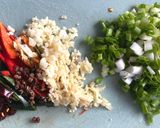 รูปขั้นตอนการทำที่ 3 ของ ไก่คั่วพริกเกลือมะแขว่น🧄🌶️