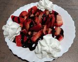 Foto del paso 2 de la receta: Fresas con nata y chocolate