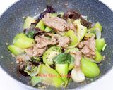 Hình bước làm 3 của món Mướp Hương Xào Bò