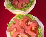 Foto del paso 3 de la receta: Pan con tomate, palta y mortadela