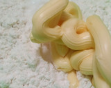 Foto langkah ke 2 dari resep Pastel Pisang Coklat.