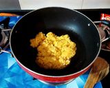 A picture of step 4 of Til-Gurr Ladoos.