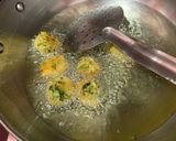 A picture of step 8 of Rajasthani Moong dal pakode.