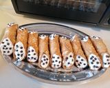 A picture of step 4 of Sicilian Cannoli.