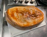 Une image de l'étape 8 de Rouelle marinée de porc aux tomates cerises et herbes aromatiques.