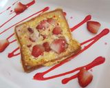 A picture of step 8 of Strawberry french toast.