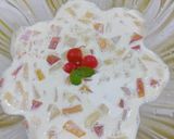 A picture of step 4 of Creamy fruits salad.