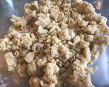 Une image de l'étape 3 de Crumble aux cranberries fraîches clémentines et amandes.
