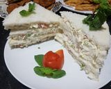 A picture of step 7 of Chicken vegetable mayo sandwiches.