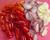 Foto langkah ke 3 dari resep Sambal Goreng Tempe Kecombrang.