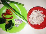 Ayam suwir pedas