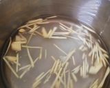 Hình bước làm 1 của món Chè nấm mỡ