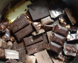 Фото кроку 1 до Шоколад с начинкой из арахисовой пасты.