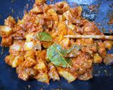 Foto langkah ke 2 dari resep Sambal Goreng Kentang.