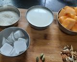 A picture of step 1 of Muskmelon almond milk shake.