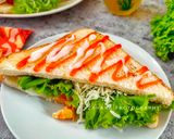 Foto langkah ke 2 dari resep Egg and Corn Sandwich.