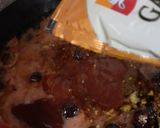 A picture of step 5 of Chicken Kung Pao.