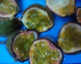 A picture of step 2 of Passion Fruit Juice.