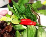 รูปขั้นตอนการทำที่ 4 ของ เนื้อเต๋าทอดผักสดน้ำพริกปูไข่