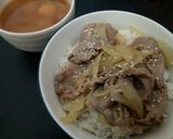 Foto langkah ke 13 dari resep Beef Rice Bowl (Gyudon) dan Miso Soup.